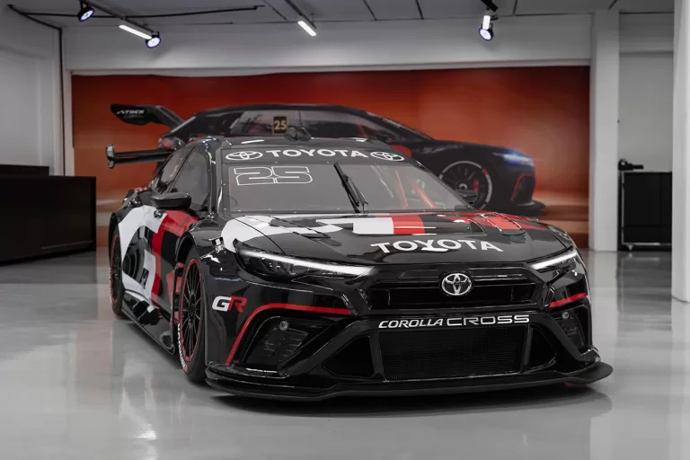 Toyota revela o novo Corolla Cross para a temporada 2025 da Stock Car