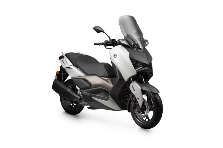 Nova Yamaha XMax 250 2025 chega com novo visual e painel tecnológico