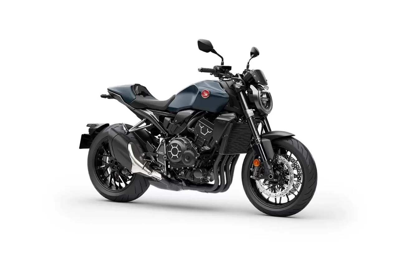 A Honda CB 1000R Black Edition 2024 une desempenho robusto e design refinado. Equipada com motor de 998,4 cc e 142,8 cv, é ideal para o uso diário em ambientes urbanos e viagens moderadas.