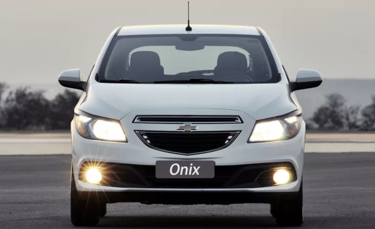 Guia de Usados: Ficha técnica do Chevrolet Onix LTZ 1.4 2013 Manual; preço, consumo e desempenho