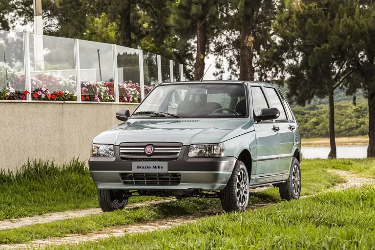 Fiat Uno Grazie Mille 2013: Tabela FIPE, Ficha técnica, fotos e tudo mais sobre a edição especial de despedida que marcou o fim do Uno quadrado