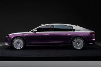 Huawei apresenta Maextro S800, sedã elétrico de luxo em parceria com JAC com ‘cara’ de Rolls-Royce