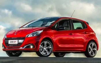 Versão com visual esportivo para quem quer um hatch usado: Ficha técnica do Peugeot 208 GT 1.6 Turbo 2020 com câmbio manual