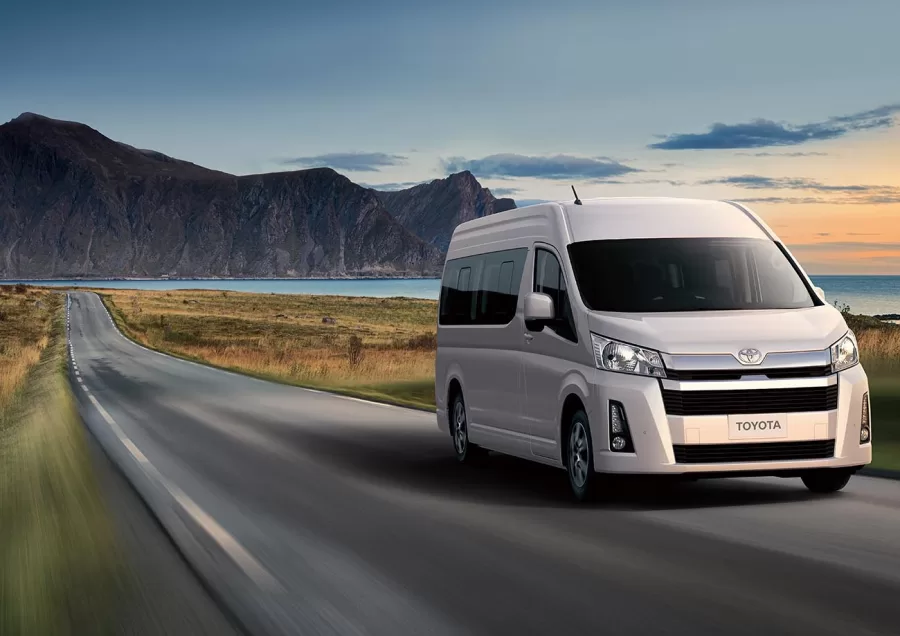 Toyota Hiace: van com motor da Hilux chega ao Brasil em 2025