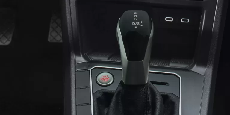 Volkswagen deve trocar câmbio automático de Polo e T-Cross por modelo de oito marchas