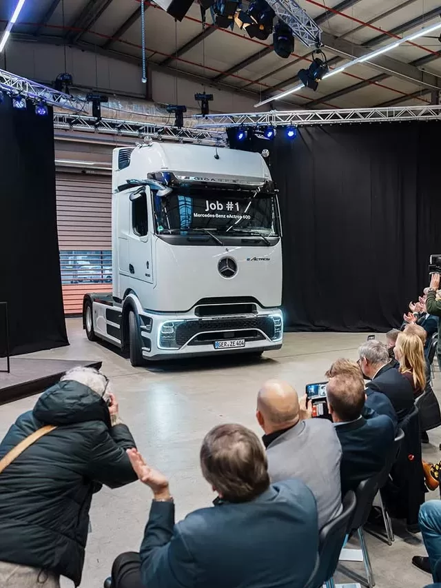 Mercedes inicia montagem do caminhão elétrico eActros 600