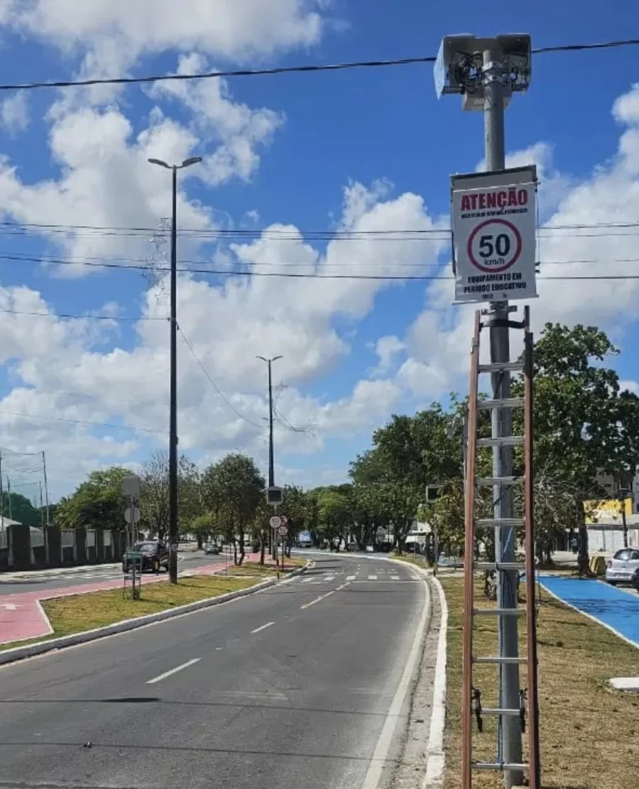 A SemobJP instalou novos radares em João Pessoa para reforçar a segurança no trânsito. Os locais escolhidos incluem o Parque das Três Ruas e o cruzamento da Avenida Epitácio Pessoa.