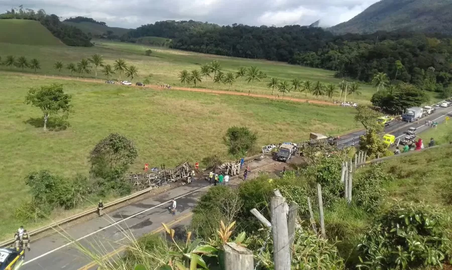 No Espírito Santo, o excesso de velocidade é a principal infração que leva à suspensão da CNH. Motoristas que ultrapassam o limite permitido em mais de 50% enfrentam penalidades rigorosas - Foto: PRF/Espírito Santo