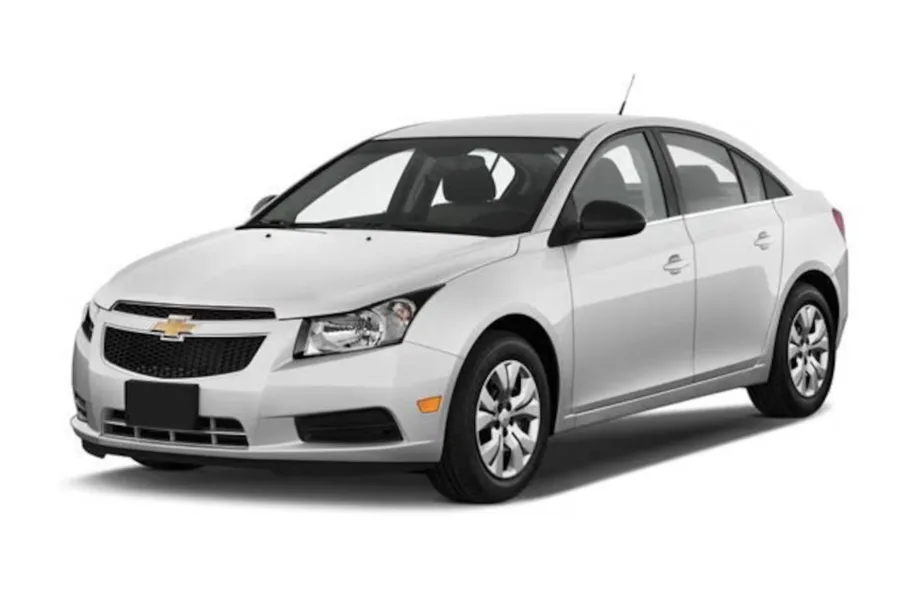 Chevrolet Cruze Sport6 2012, hatch esportivo com motor 1.8 Ecotec e câmbio automático, oferece bom acabamento e desempenho para quem valoriza conforto e estilo.