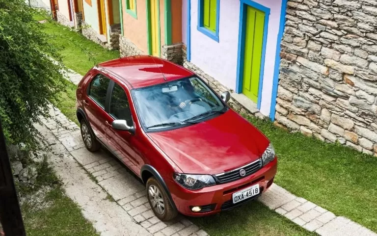 Fiat Palio Fire Way 2017 usado combina economia, visual aventureiro e praticidade no dia a dia