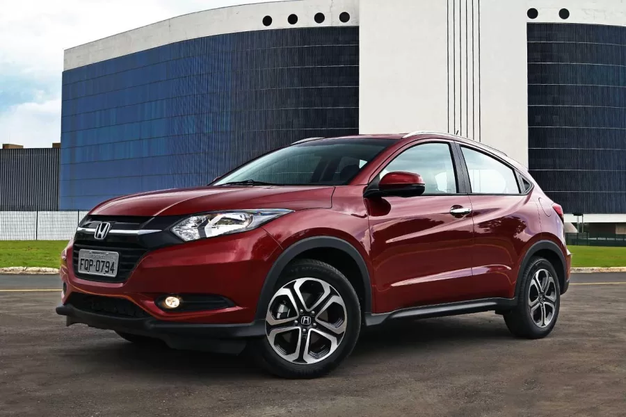 Esse carro é ideal para famílias e motoristas que precisam de espaço, conforto e confiabilidade. Vale a pena como usado, mas requer revisão atenta.