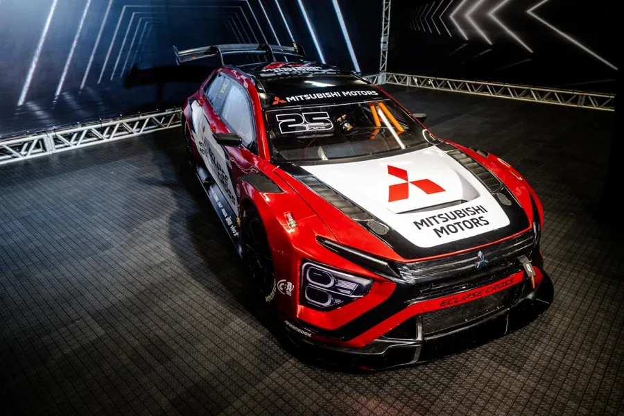 Mitsubishi Eclipse Cross é apresentado como novo carro da Stock Car 2025