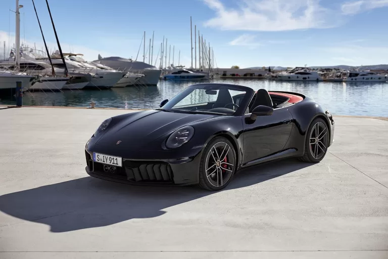 Novo Porsche 911 Carrera GTS híbrido 2025 começa a ser vendido no Brasil