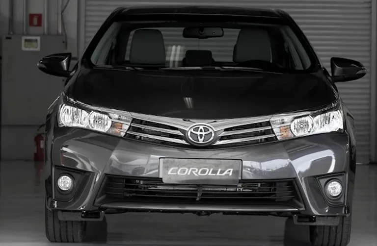 Toyota Corolla GLi 1.8 Automático 2017: confiabilidade e economia para quem busca um sedã usado