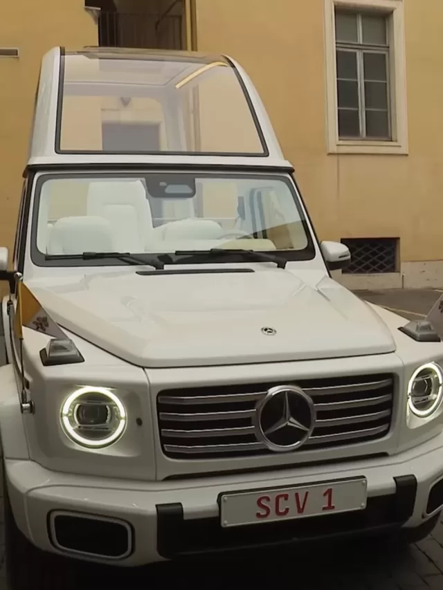 Mercedes entrega primeiro papamóvel elétrico ao Vaticano