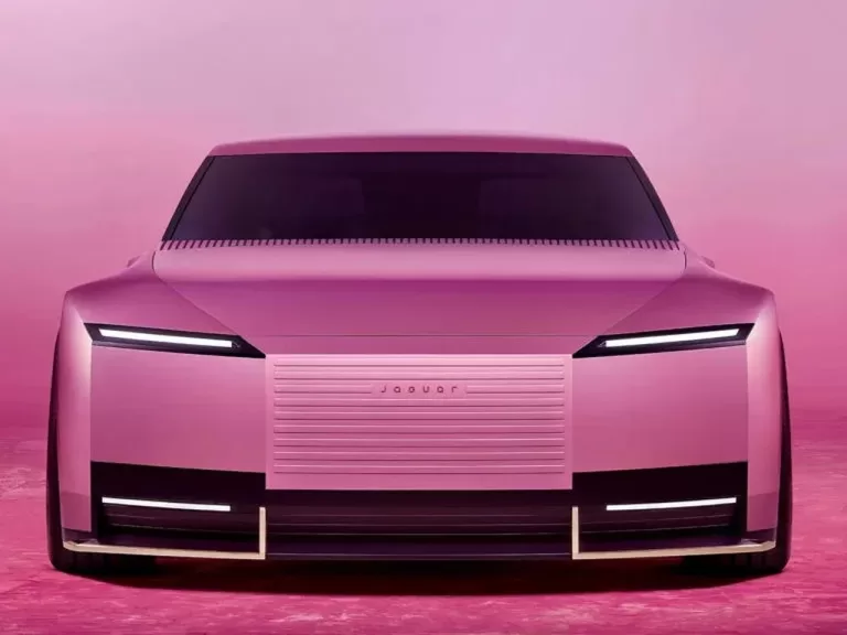 Jaguar revela novo design de carro elétrico de luxo; imagens vazadas antecipam estreia e dividem opiniões