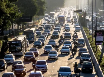 Estado de SP vai ter isenção de IPVA para carros híbridos, elétricos ficam de fora