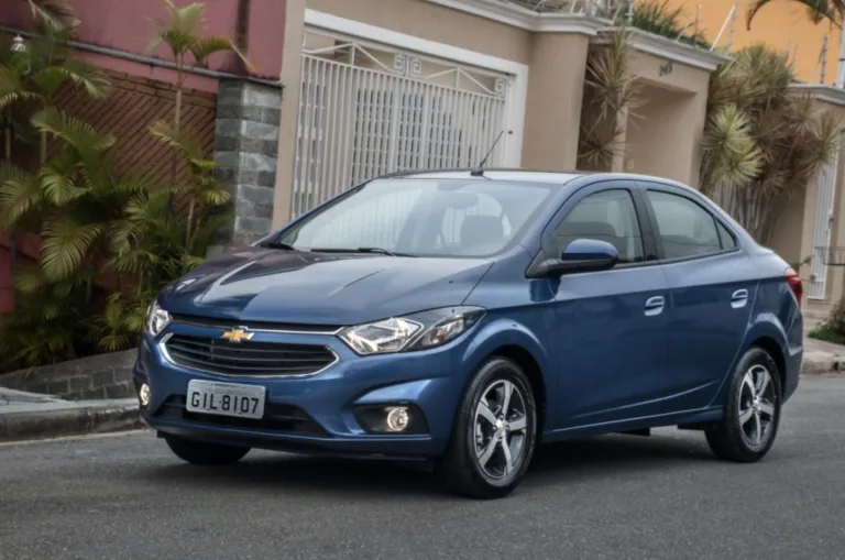 Chevrolet Prisma LTZ 1.4 Automático 2018 é um bom sedan usado para viajar com a  família e encarar a rotina do dia a dia; confira preço, desempenho e ficha técnica