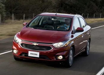 Chevrolet Prisma LTZ 1.4 Automático 2018 é um bom sedan usado para viajar com a  família e encarar a rotina do dia a dia; confira preço, desempenho e ficha técnica