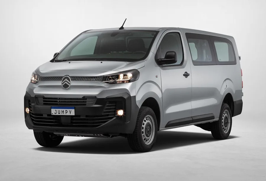 O Citroën Jumpy 2025 Vitré é perfeito para transporte de passageiros, com opção para até 10+1 lugares, sendo ideal para turismo, serviços executivos ou transporte coletivo com conforto e segurança.