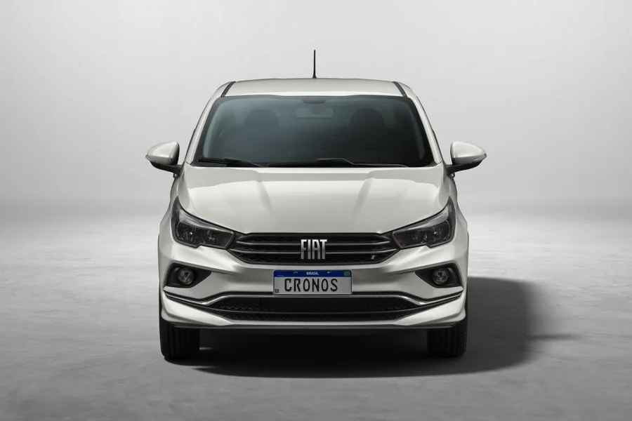 Motor 1.3 flex entrega até 107 cv e 13,7 kgfm, acelera de 0 a 100 km/h em 12,1 s, atinge 170 km/h e é mais indicado para uso urbano.