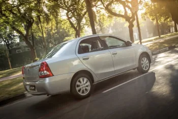 Toyota Etios Sedan XLS 1.5 2017 manual: como avaliar se vale a pena comprar usado; confira preço e ficha técnica