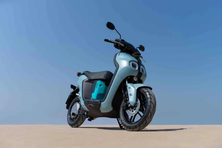 Yamaha Neo’s: Scooter elétrica com autonomia de 80 km e motor de 3,08 cv. Design futurista e conectividade Y-Connect.