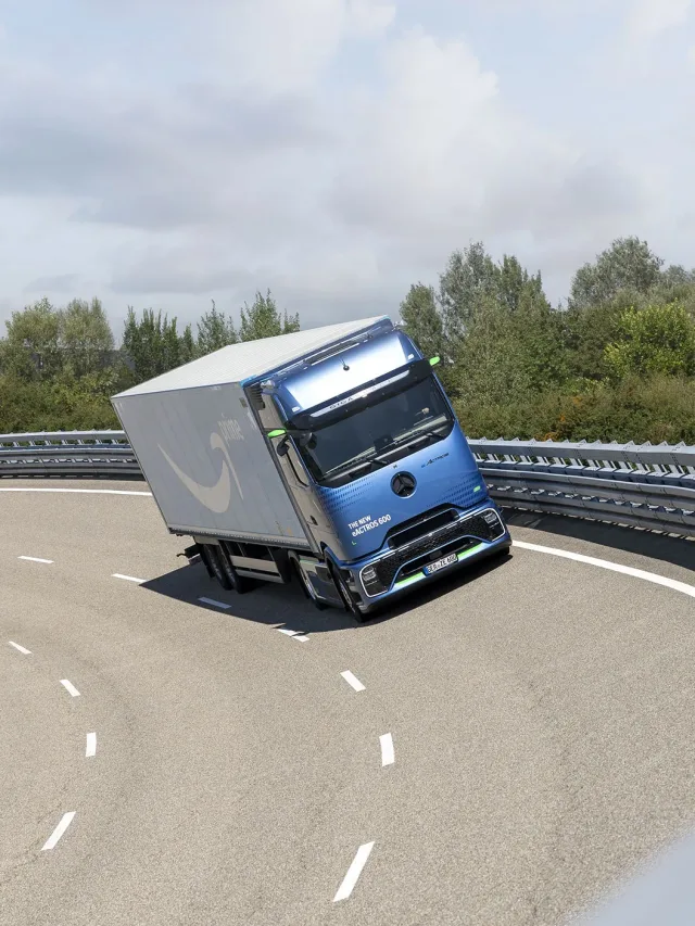 Mercedes-Benz entrega 200 caminhões eActros 600 para a Amazon