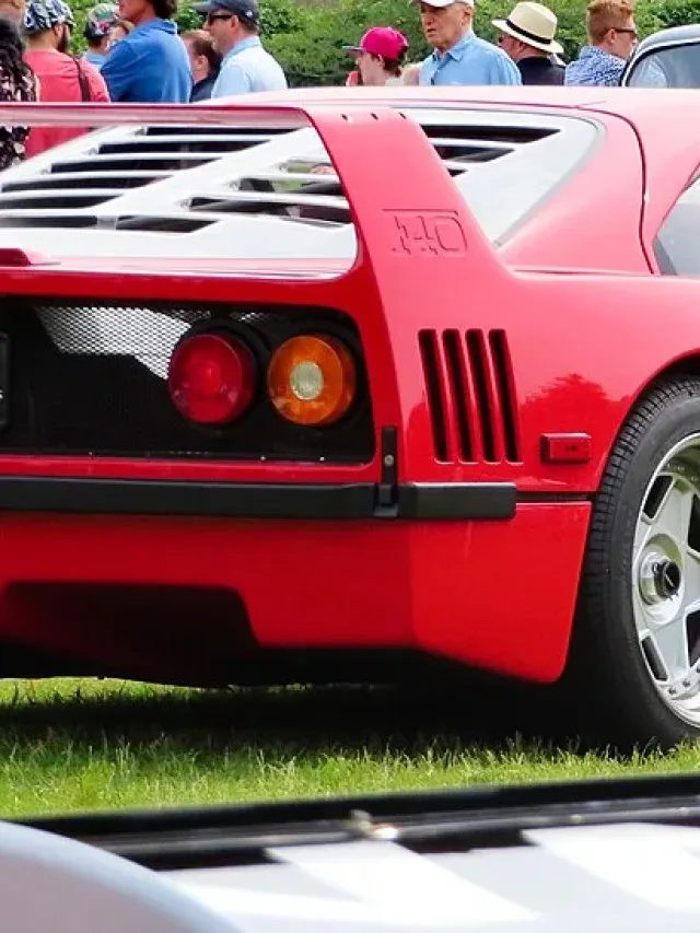 Quantos cavalos tem a Ferrari F40?
