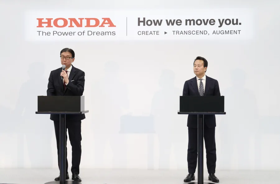 A Honda revelou estratégias globais para motocicletas, destacando expansão, eletrificação e neutralidade de carbono, com foco no crescimento de mercados asiáticos e sul-americanos até 2030.