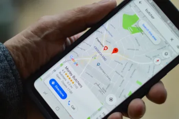 Google Maps celebra 20 anos com integração de inteligência artificial e expansão global; veja como baixar e usar o app de GPS grátis no seu celular