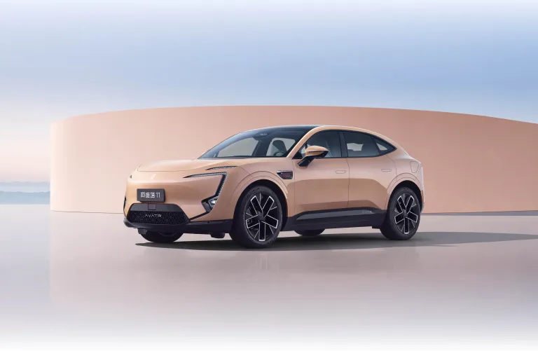 O SUV elétrico da Huawei, Changan Avatr 11, é testado no Brasil