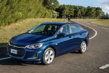 Chevrolet Onix Plus Premier 2020 usado: um sedan bom para levar a família toda; confira preço, desempenho, consumo e ficha técnica