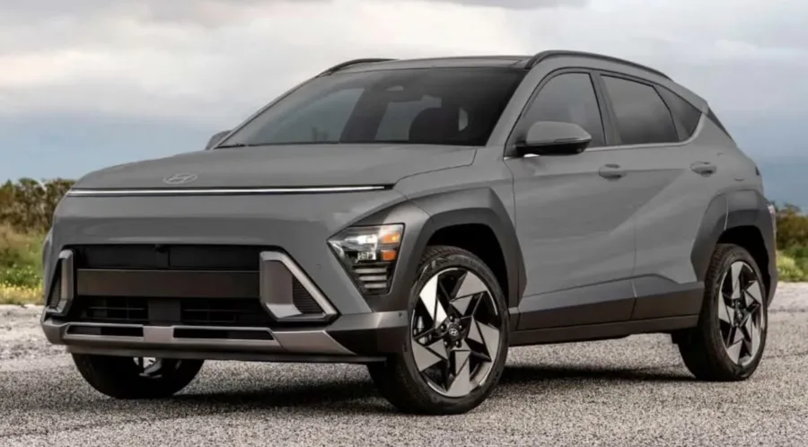 A Hyundai confirmou que o Kona híbrido será lançado no Brasil em abril. O SUV compacto combina motor 1.6 Kappa e sistema elétrico de 240V, sem necessidade de recarga externa.