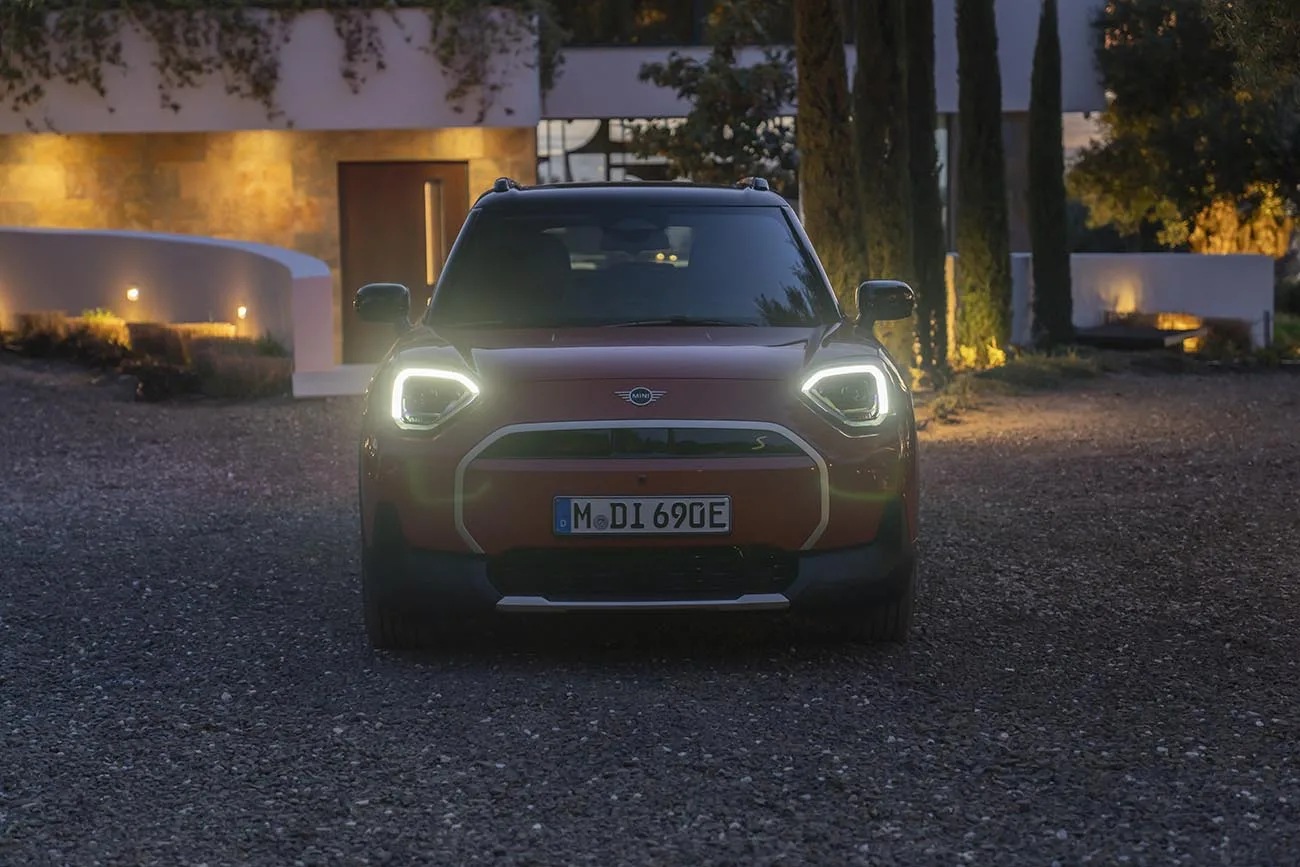 Novo MINI Aceman estreia no Brasil como primeiro modelo 100% elétrico ...