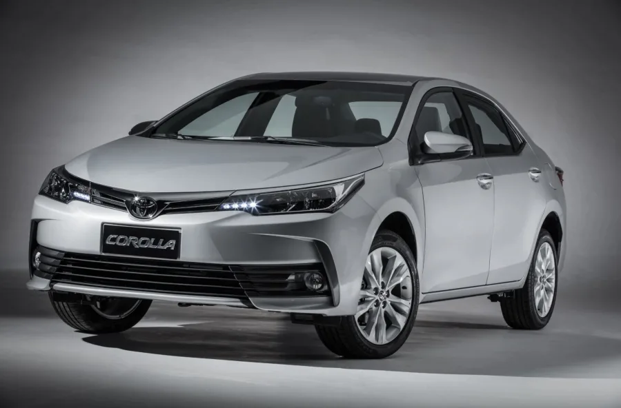 Último ano da geração E170, o Corolla XEi 2019 manteve o motor 2.0 de 153 cv e câmbio CVT de 7 marchas, com um pacote completo de equipamentos e acabamento refinado.