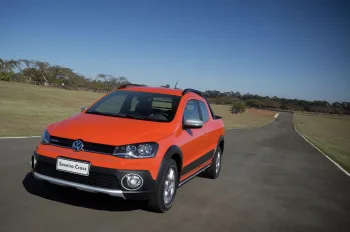 Ficha técnica completa da Volkswagen Saveiro Cross 1.6 16V Cabine Dupla 2015 usada: motor, consumo, preço e desempenho