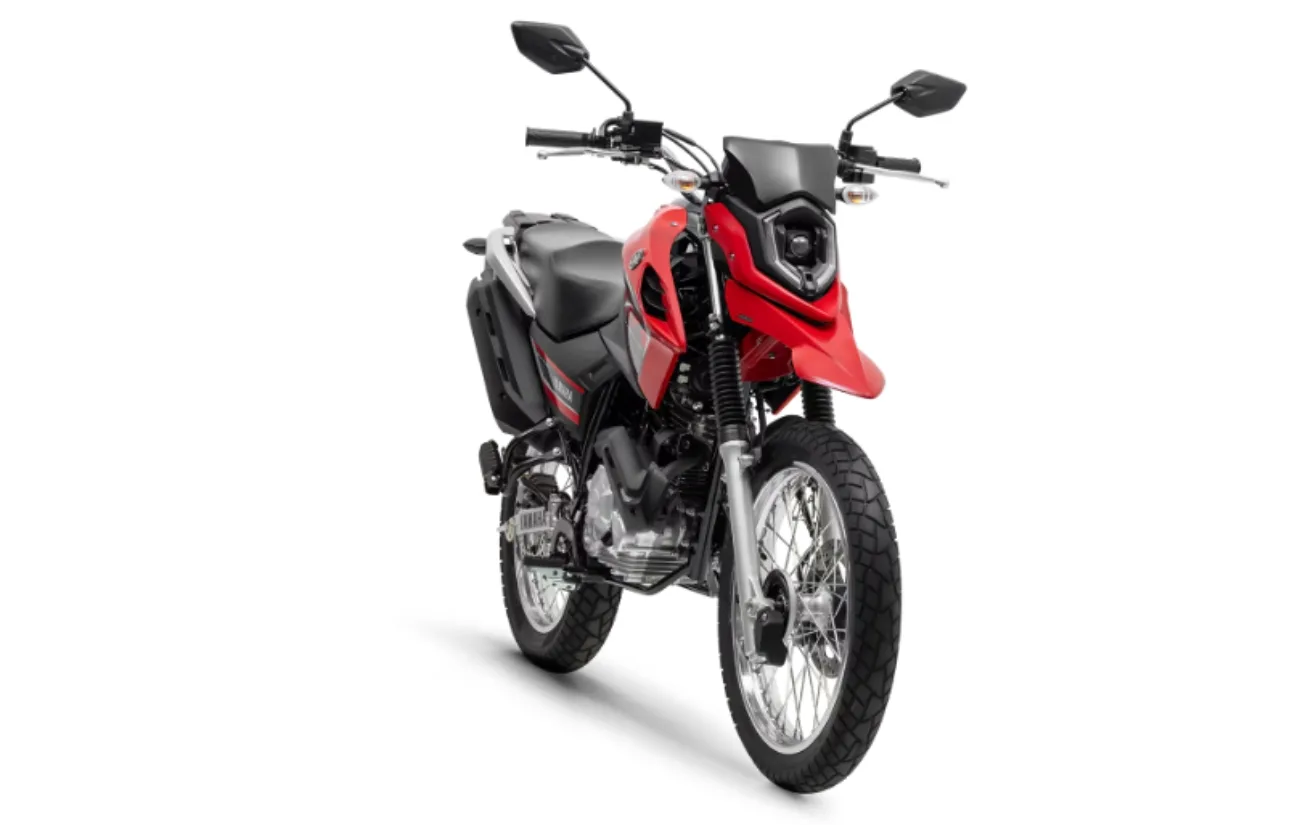 Com peso reduzido e ergonomia otimizada, a Crosser Z ABS 2024 é uma opção versátil para trajetos urbanos e off-road. Seu conjunto mecânico prioriza eficiência, economia e segurança na pilotagem.