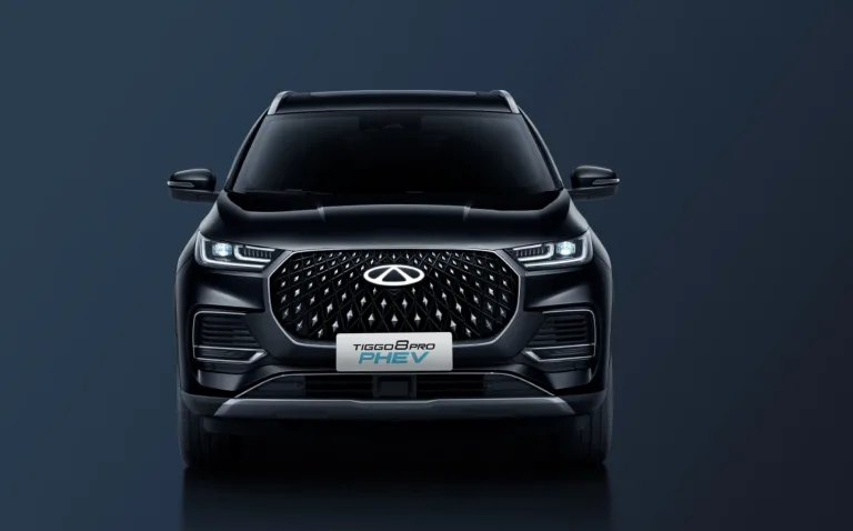 SUV híbrido Caoa Chery Tiggo 8 PHEV 2025: SUV híbrido de 7 lugares traz novo pacote de equipamentos e mudanças internas