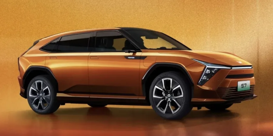 As vendas da Honda na China caíram 26,7% em 2024. A marca aposta na linha Ye para recuperar mercado, oferecendo modelos elétricos com tecnologia avançada e design adaptado ao público local.