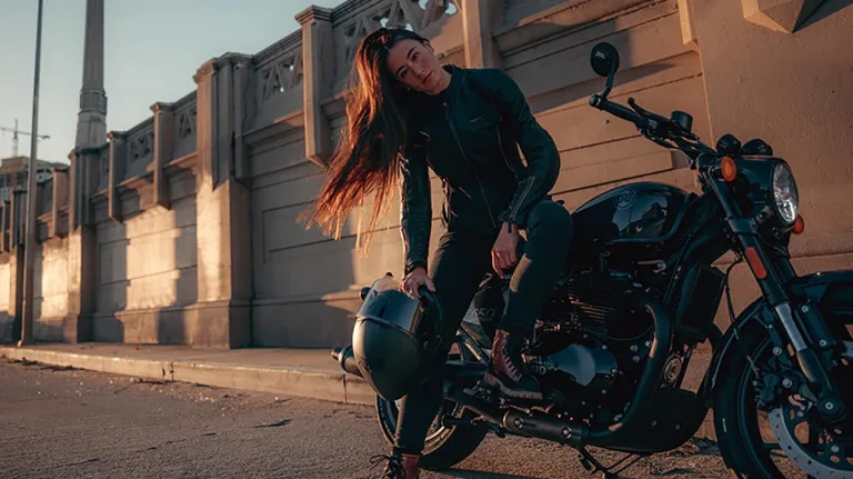 Royal Enfield Shotgun 650 chega ao Brasil com nova proposta e quatro opções de cores