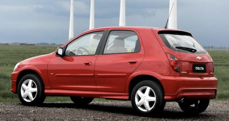 Vale a pena comprar um Chevrolet Celta LT 1.0 2013 usado? Preço, ficha técnica, desempenho e consumo