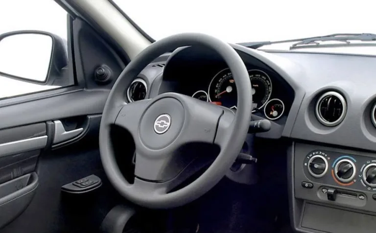 Chevrolet Prisma Maxx 1.4 2009: o sedã usado que ainda entrega funcionalidade e robustez; confira preço, ficha técnica e fotos