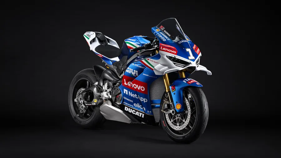 A Ducati lançou a Panigale V4 Tricolore Italia, série limitada a 163 unidades, em homenagem à vitória de Bagnaia no GP de Mugello, com pintura nas cores da Itália.