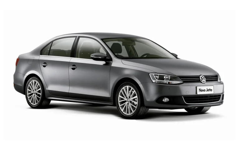 Por que o Volkswagen Jetta Highline 2.0 TSI DSG 2013 ainda é desejado? Confira preço, ficha técnica e fotos do sedan usado