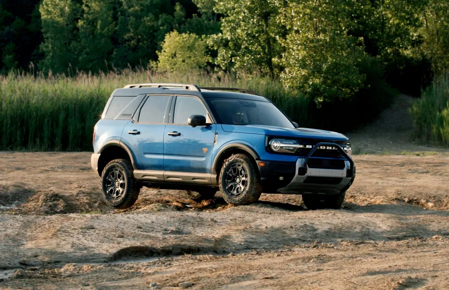 A Ford confirmou que o Bronco Sport 2025 será um dos 10 lançamentos da marca no Brasil. O SUV recebeu melhorias em tecnologia, segurança e capacidade off-road, mantendo a motorização atual.