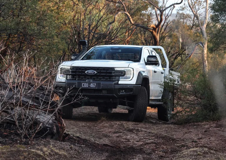 Ford Ranger ganha versão Super Duty na Austrália: picape raiz para trabalho pesado de verdade