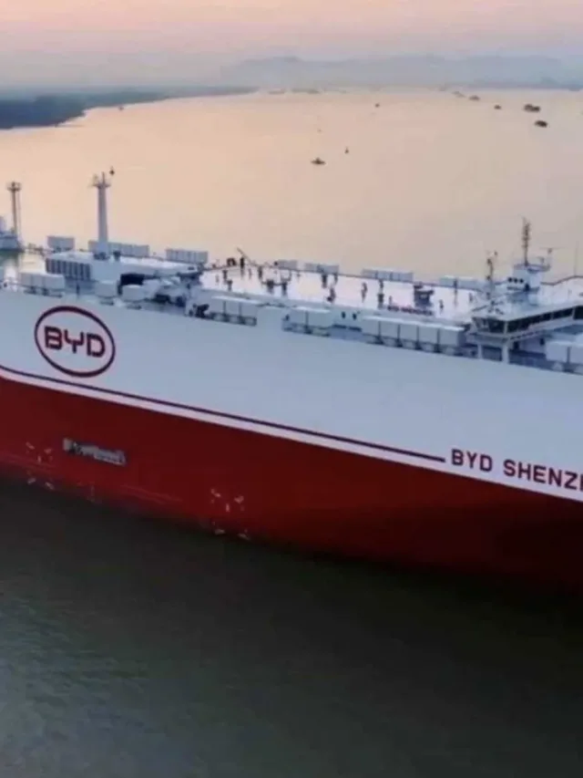 O maior navio de carros do mundo vem pro Brasil com 7 mil BYD!
