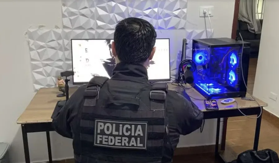 Concurso da Polícia Federal 2025 abre 1 mil vagas com salários de até R$ 26,8 mil