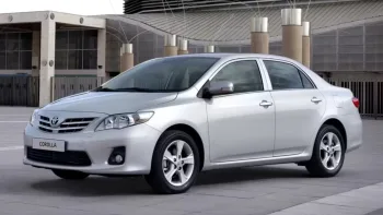 Toyota Corolla 2014 integra a seleção de sedãs médios usados – Imagem: Divulgação / Toyota